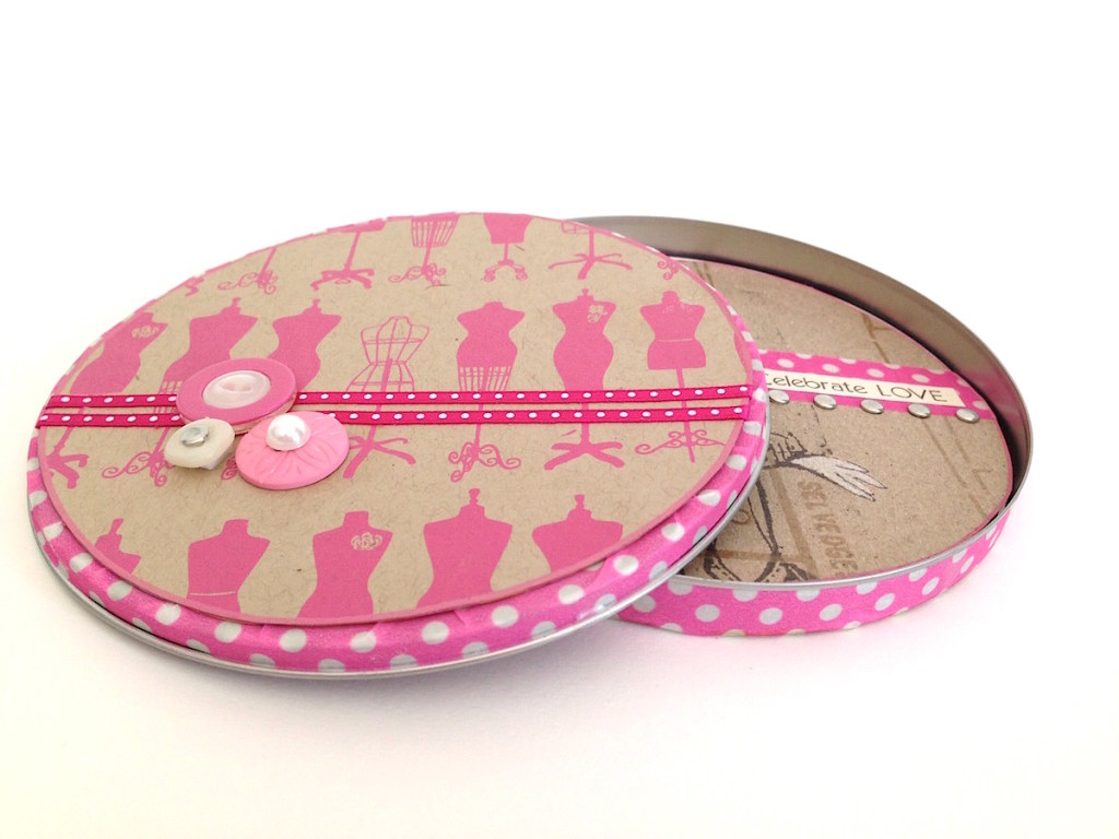 Round Card and Embellished CD Tin